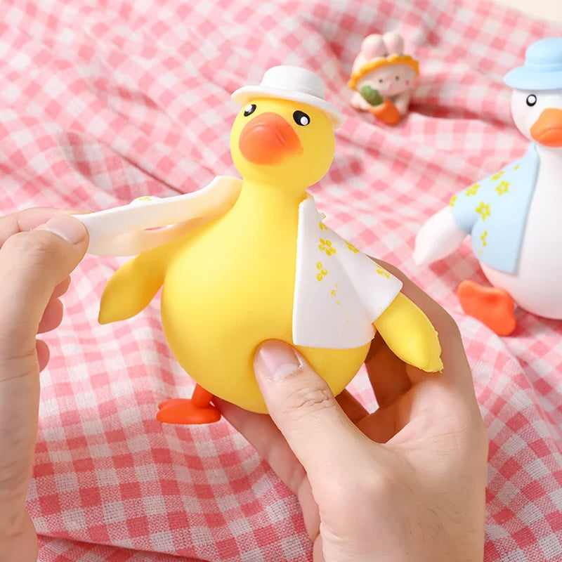 🐥Brinquedos anti-stress vestindo um pato