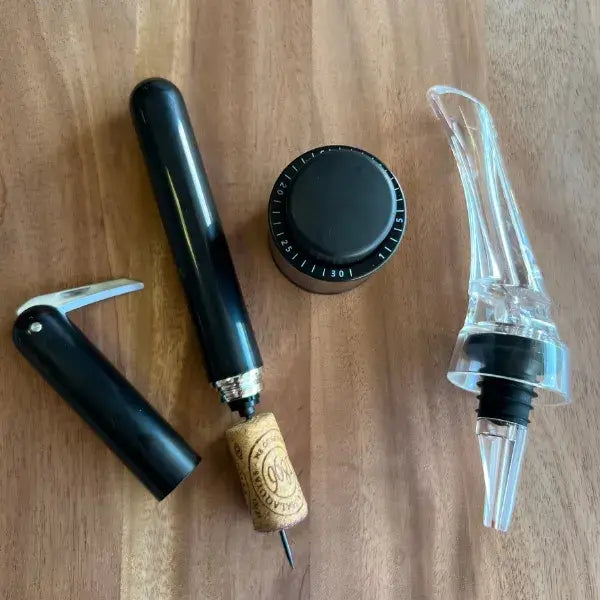 Conjunto Completo para Vinhos - Aerador, Rolha a Vácuo, Saca-rolhas Pneumático